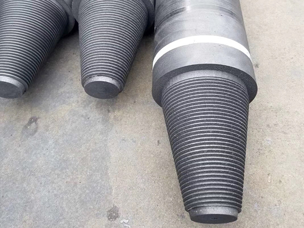 Graphite electrode joint